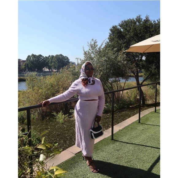 Women's Cropped Scoop Neck Sweater -
Future Collective new - Picture 5 of 8